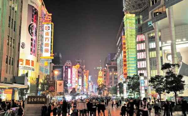 上海摄影搭_怀旧繁花电影感：想要拍出复古老上海弄堂感觉的经典打卡位在哪
