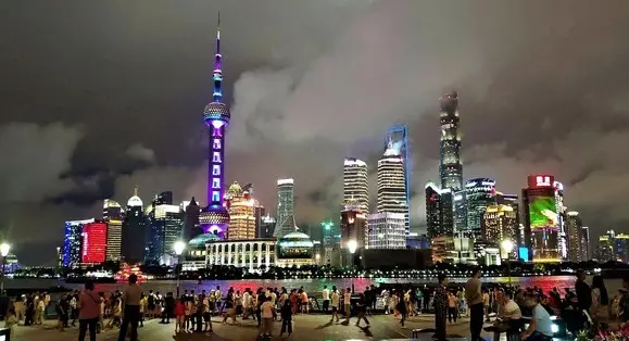 上海初冬周末怎么过？人少安静的老马路与咖啡馆散步指南